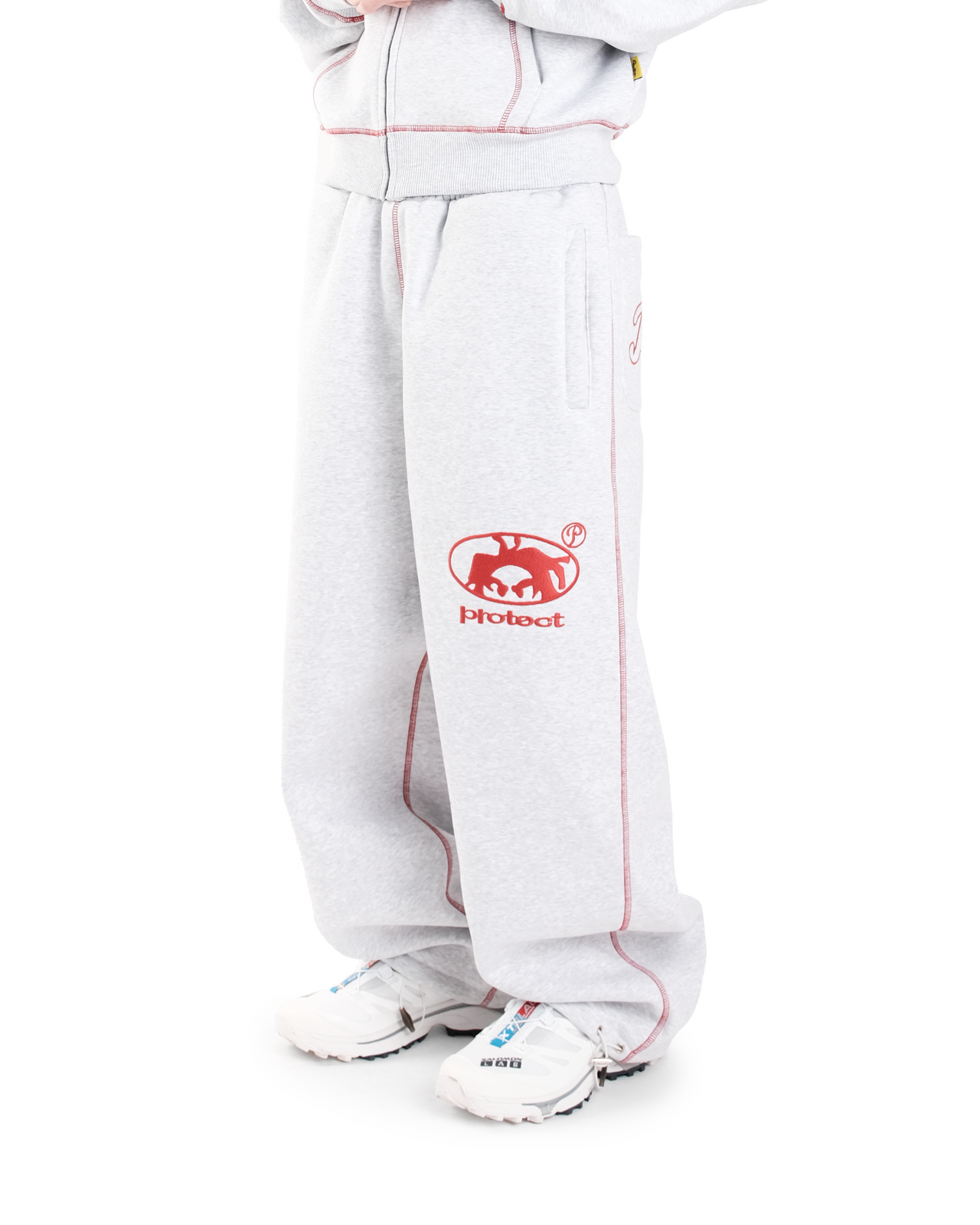 GREY/RED BRUDDA SWEATS
