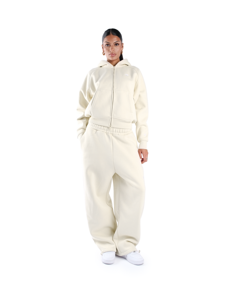 ALMOND DAY2DAY SWEATS