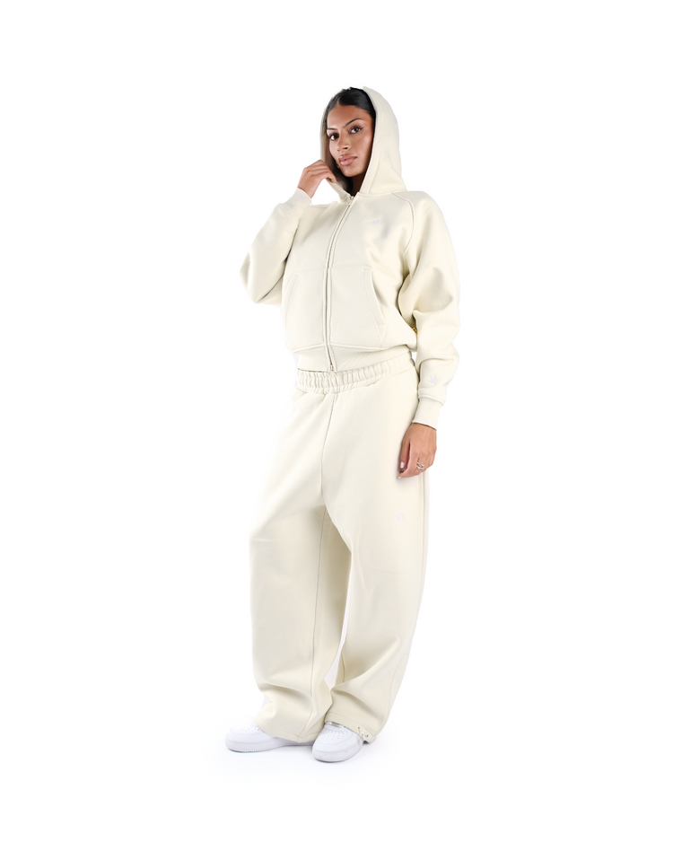 ALMOND DAY2DAY SWEATS