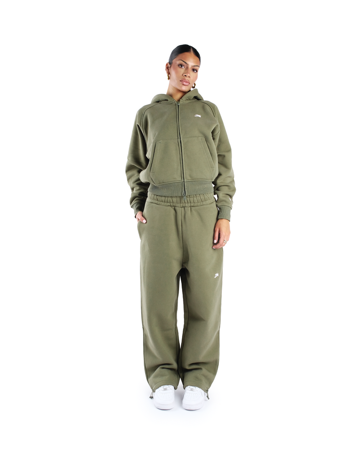 OLIVE DAY2DAY SWEATS