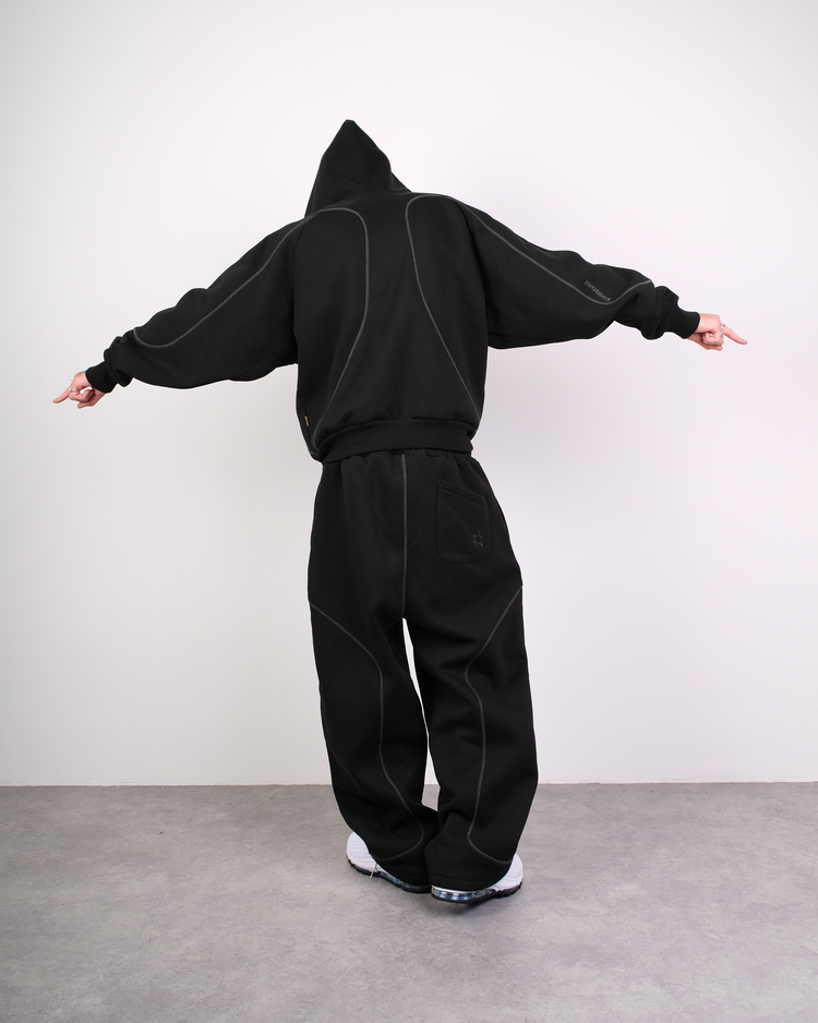 V2 BLACKOUT BRUDDA SWEATS