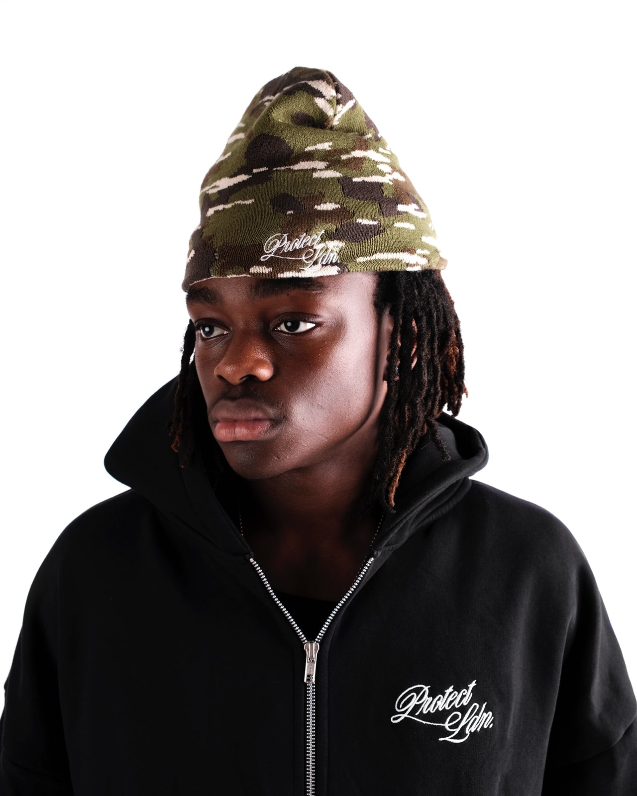 CAMO SCRIPT BEANIE