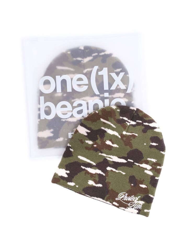 CAMO SCRIPT BEANIE