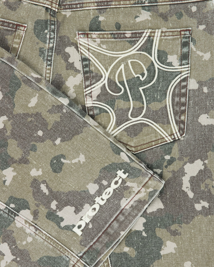 VINTAGE CAMO JORTS